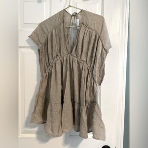 Lily Mae’s Flowy Taupe Top